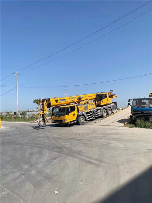 镇康县吊车作业时，可能会产生哪些额外收费项目？